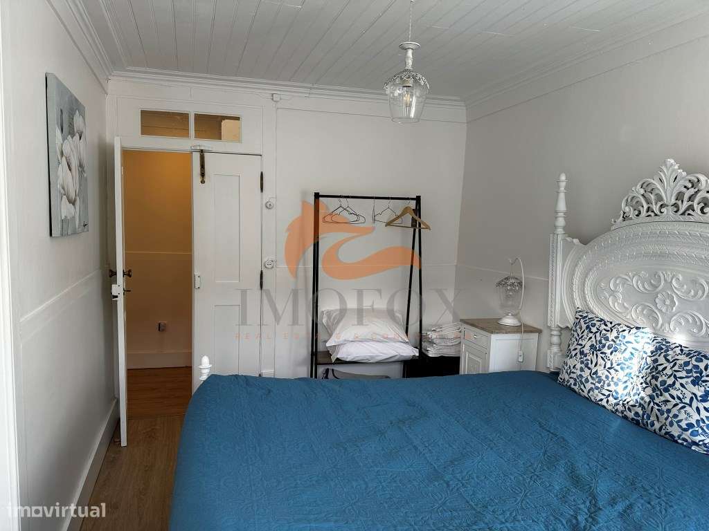 Casa de aldeia com 4 quartos e Alojamento Local ainda a funcionar e...-6