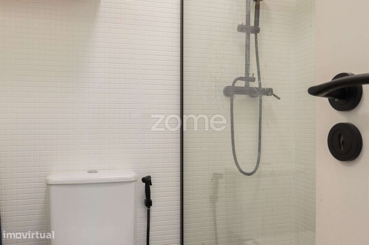 Apartamento T2 remodelado à venda, Venteira-33