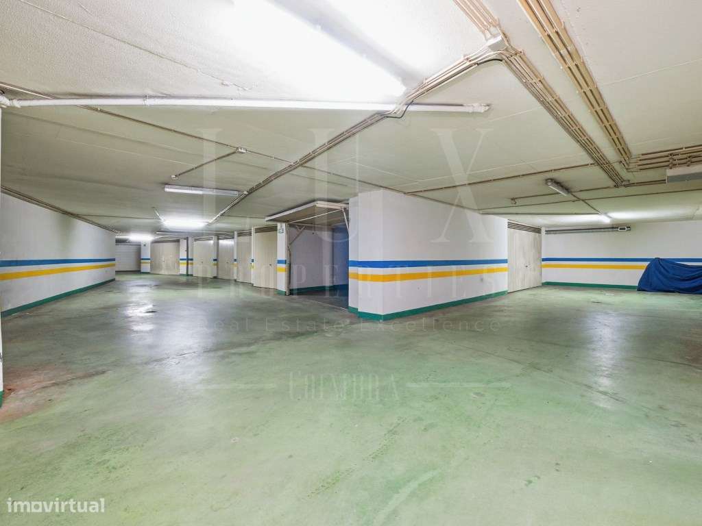 Garagem | Santo António dos Olivais - Grande imagem: 5/10