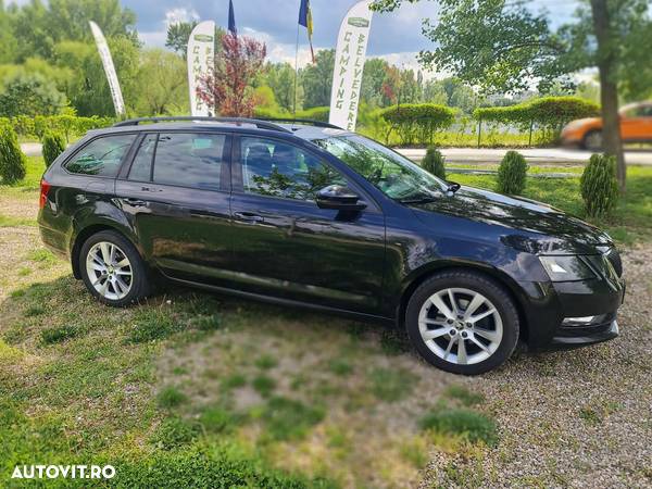 Skoda Octavia Combi 1.4 TSI DSG Ambition - 2