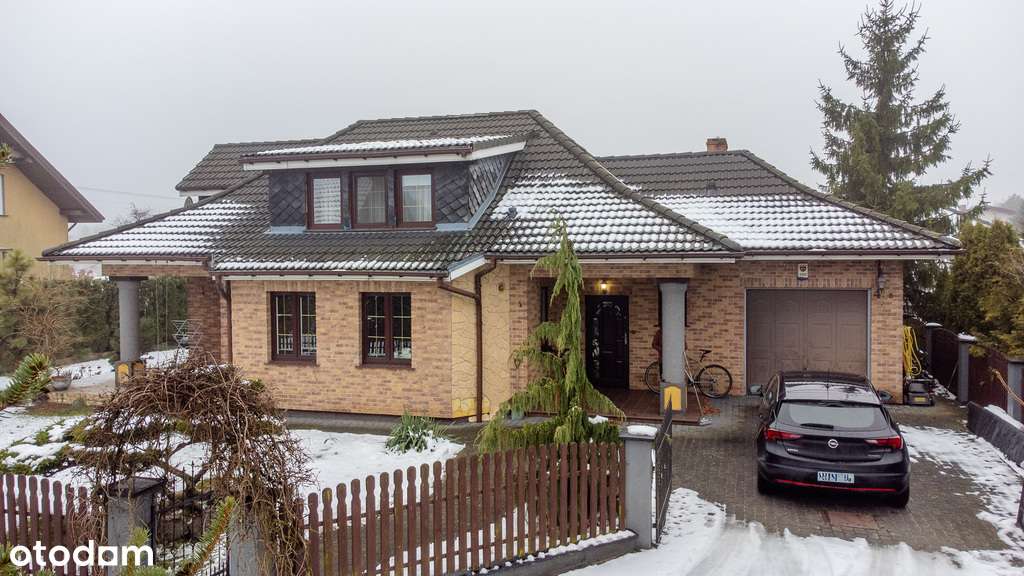 Dom piętrowy wolnostojący | 4 pokoje | garaż - Pełny obrazek: 1/18