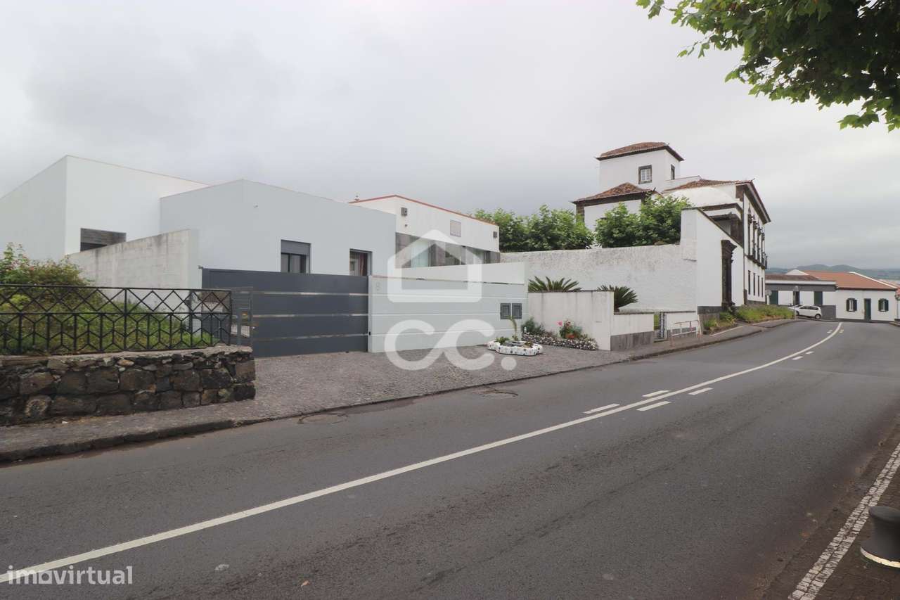 Moradia com 3 Quartos - Nossa Senhora do Rosário - Lagoa - Grande imagem: 2/37