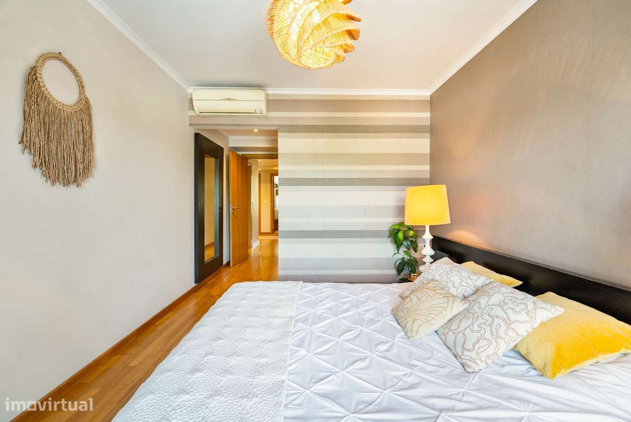 Apartamento T4 com estacionamento, Carnaxide, Oeiras-29