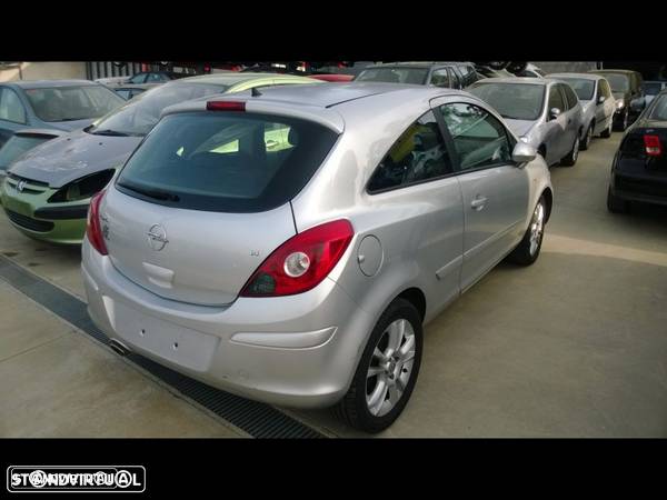 Traseira/Frente/Interior Opel Corsa D 2010 - 2