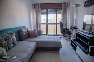 Apartamento T2 à venda na Charneca da Caparica