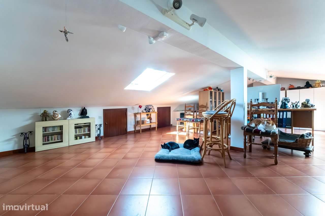 Moradia, 5 quartos, Sintra, Rio de Mouro-29