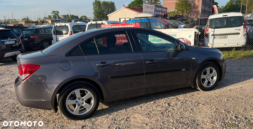 Chevrolet Cruze 1.8 LT+ - 3