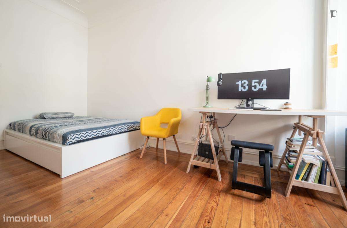 Quarto - localizado em Alcântara Lisbon - Grande imagem: 2/25