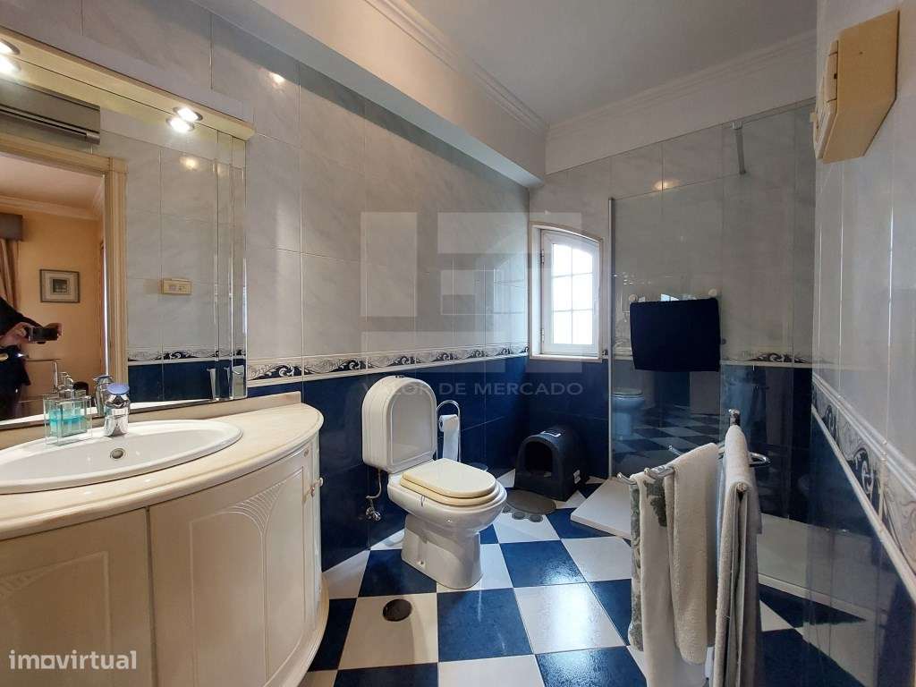 Moradia em banda à venda, t4 , Quinta Grande.-34