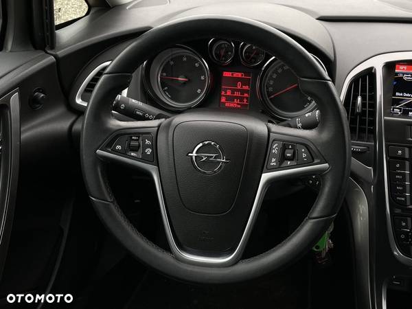 Opel Astra 1.7 CDTI DPF Cosmo - 12