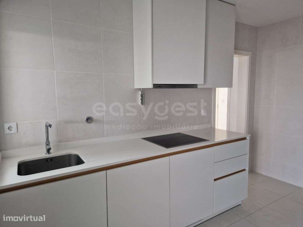 Apartamento T2 com lugar de garagem em Esgueira, Aveiro - Grande imagem: 2/18