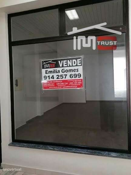 Loja para comercio bem localizada no centro da cidade - Grande imagem: 1/11
