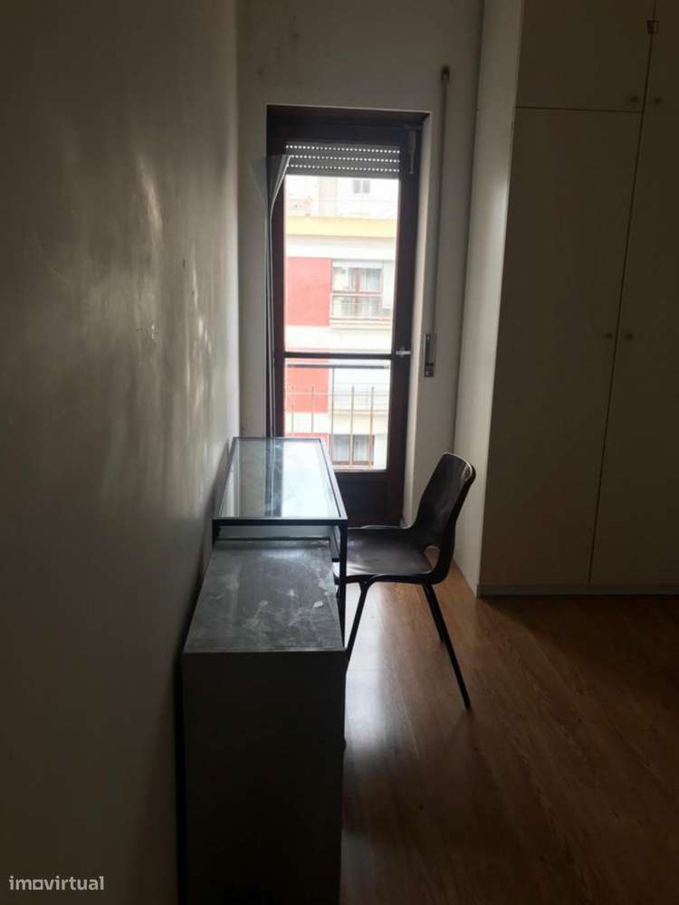 Quarto - localizado em Lapa Lisbon - Grande imagem: 4/10