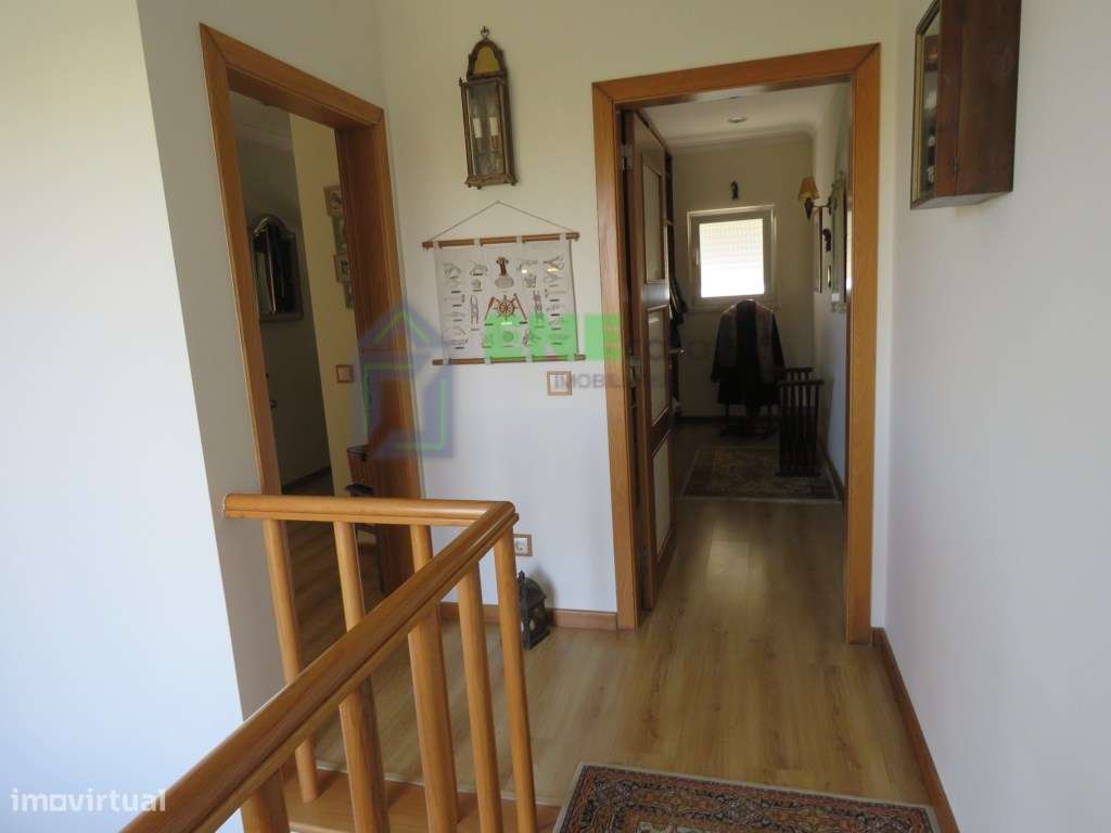 Moradia T5 Isolada em Barril-36