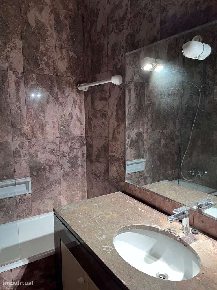 Apartamento T3 - Ed. Botânico / Rua do Campo Alegre 1252 - Grande imagem: 4/18