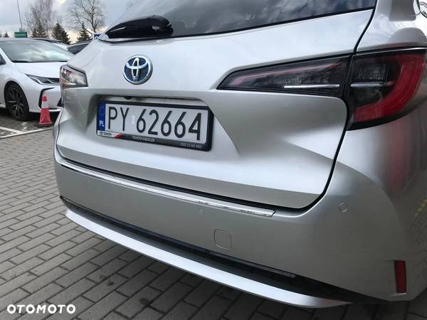 Toyota Corolla 1.8 Hybrid - 11