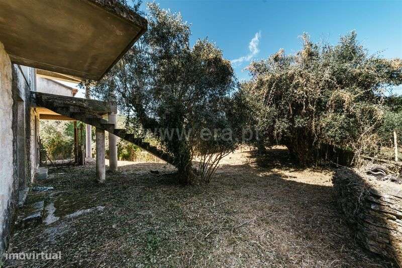 Moradia Isolada T4 / Covilhã, Ourondo - Grande imagem: 4/19