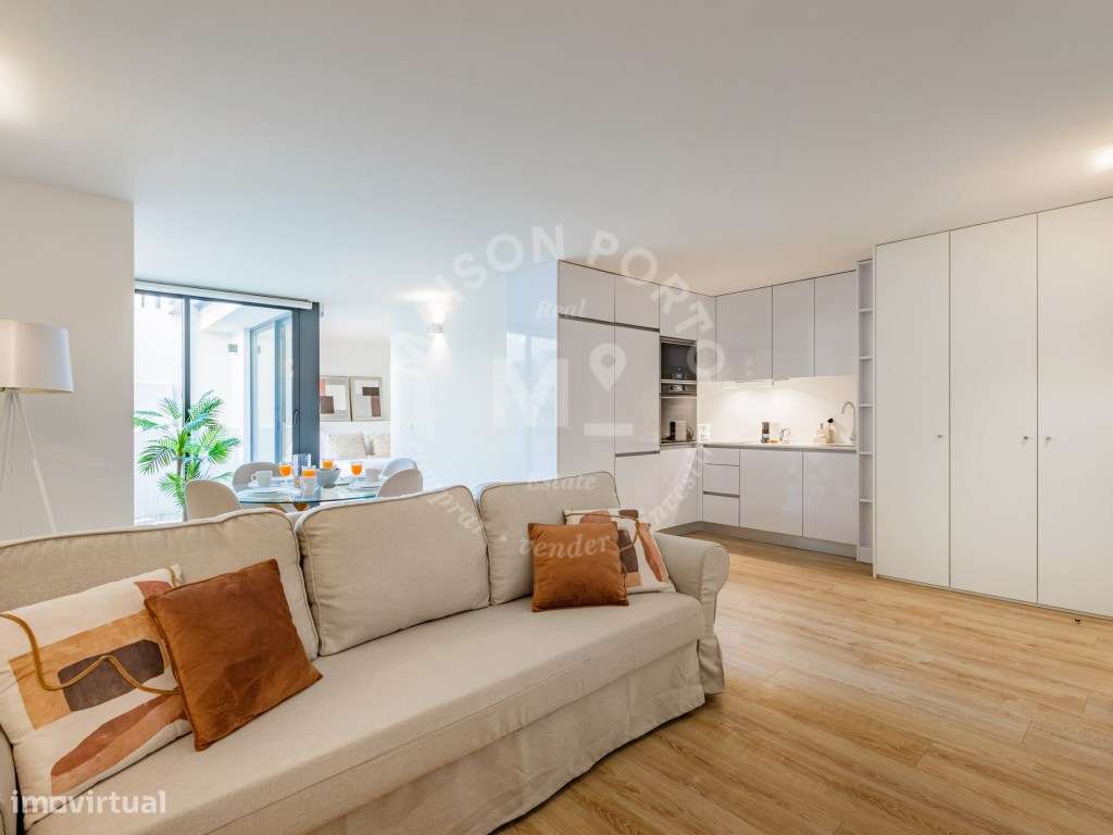 Apartamento T1 com Pátio Totalmente Equipado e Mobilado no Bonfim, ... - Grande imagem: 2/30