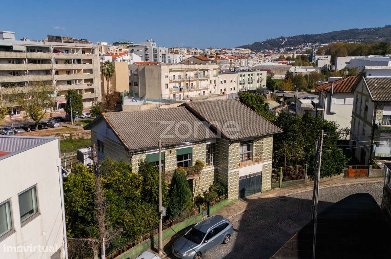 Moradia Exclusiva Com Lote De 780 M No Centro De Braga