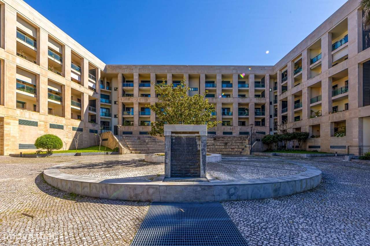 "T3 de Luxo no Prestigiado Villa Restelo"-6
