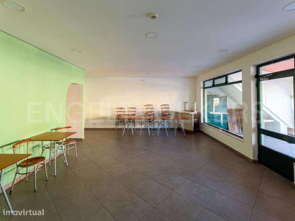 Edifício de Investimento em Altura com Comércio e Apartamentos - Grande imagem: 5/37