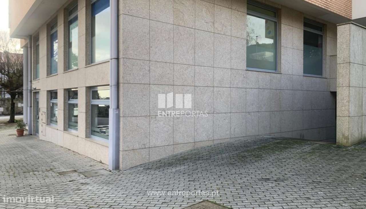 Venda de Loja, Meadela, Viana do Castelo - Grande imagem: 3/31