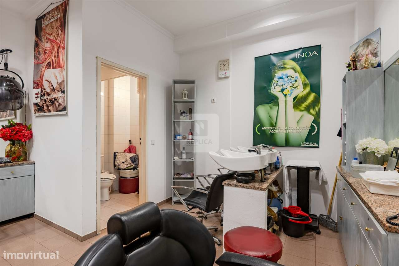 Loja Comercial em Matosinhos – Próxima à Câmara Municipal-5