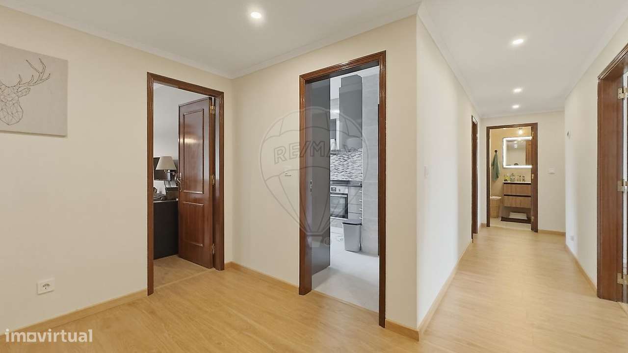 Apartamento T3 à venda em Sintra-5