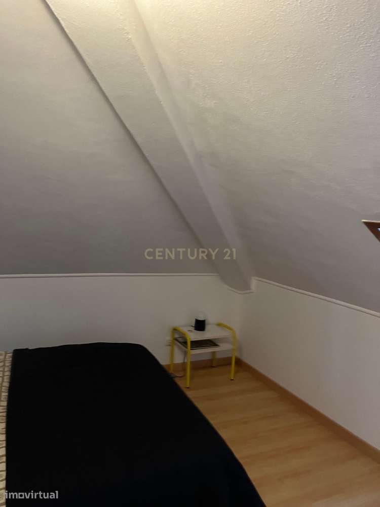 Moradia T4 em condomínio fechado com piscina, vista mar e walking dist-54