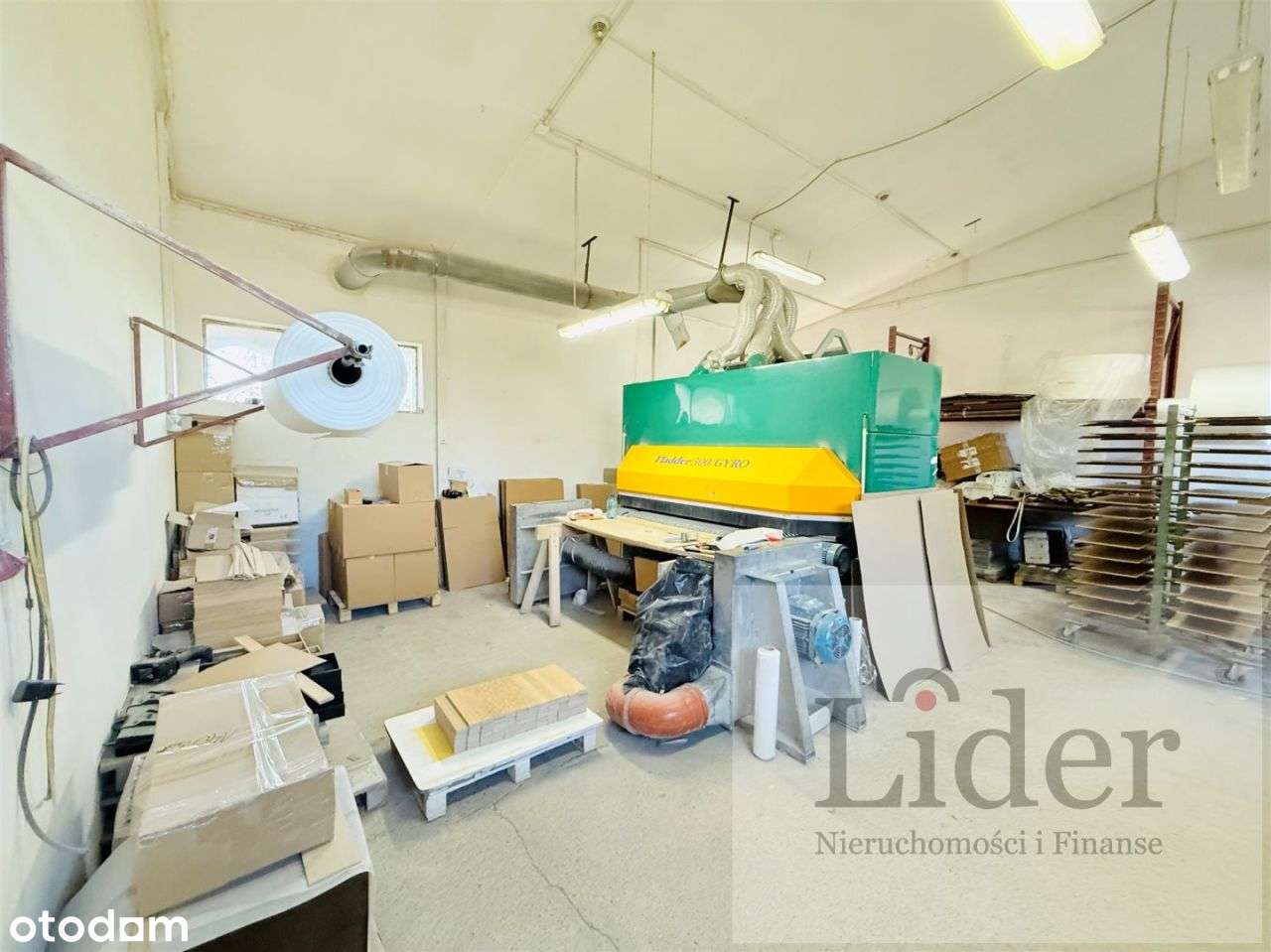 Hala produkcyjna z zapleczem biurowym i magazynowy-10