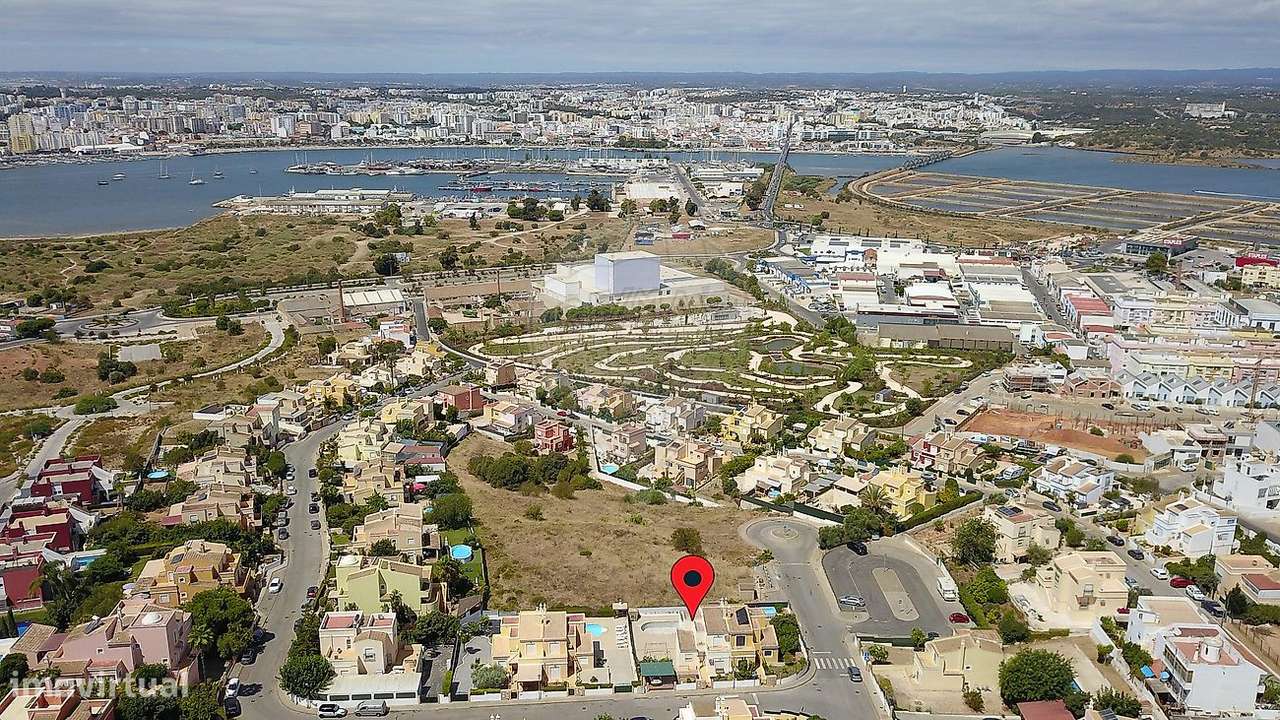 Moradia T4 para venda-27