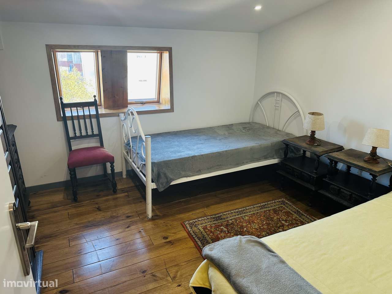 Moradia T3+T2 Bifamiliar para habitação própria ou investimento-22