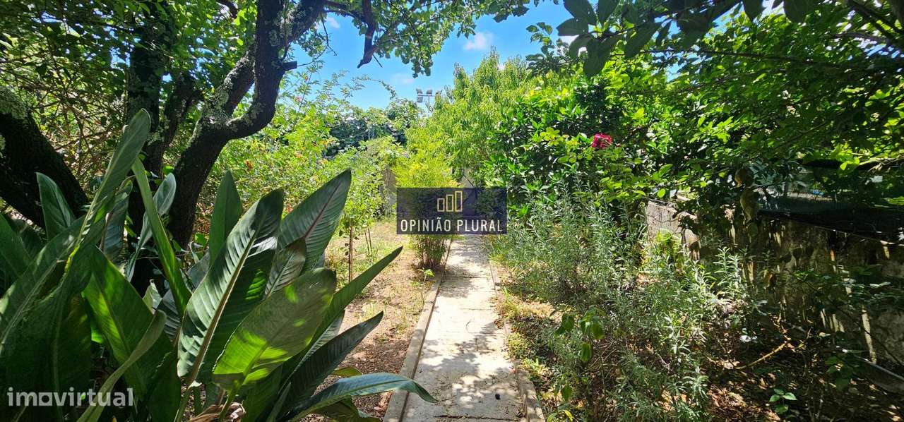 Moradia Tipologia T5 Independente com Conforto e Privacidade-35