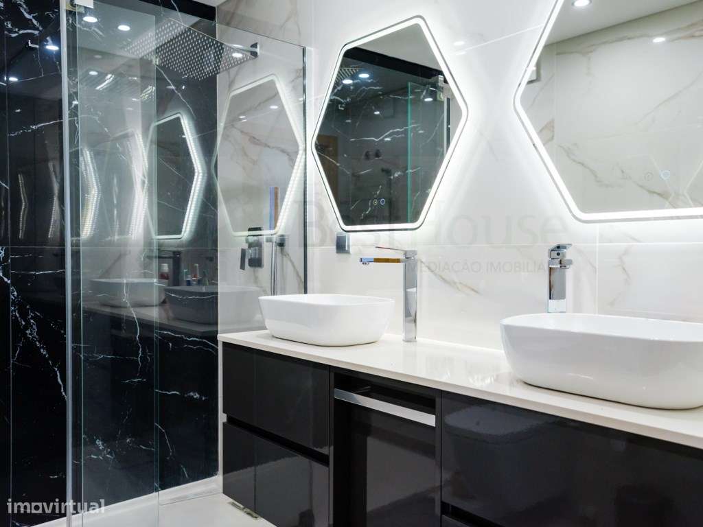 T3 Queluz com Terraço , garagem e suite.-26