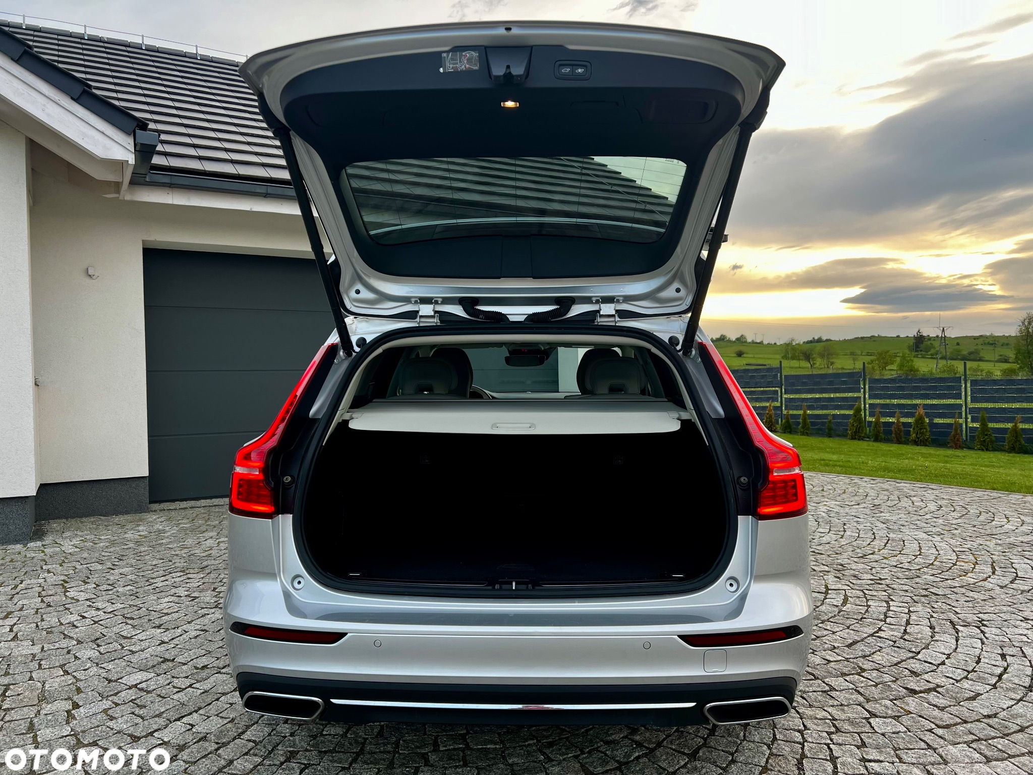 Volvo V60 D4 Inscription - 37