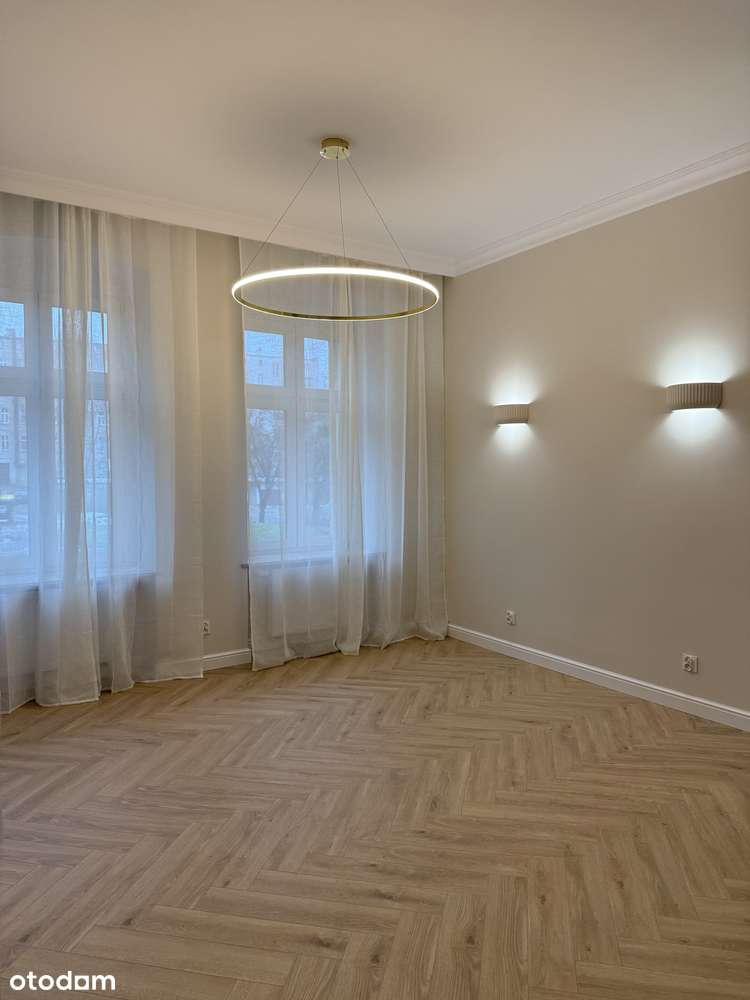 NA SPRZEDAŻ po remoncie GOTOWE do wprowadzenia 2 pokoje CENTRUM-12