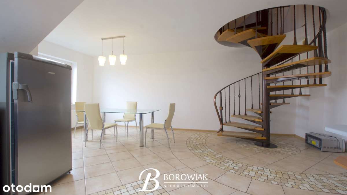 Przestronne, dwupoziomowe mieszkanie | os. Korczak-1