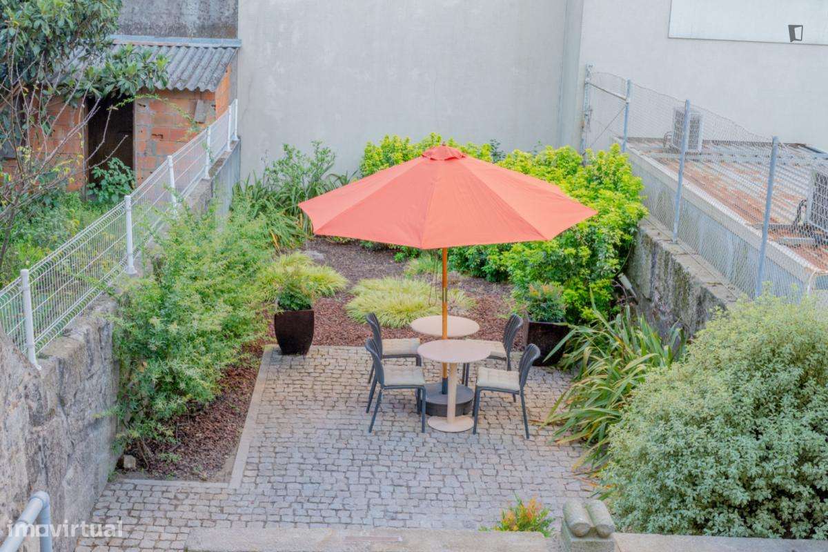 Apartamento com 2 quartos - localizado em Cedofeita Porto - Grande imagem: 4/8