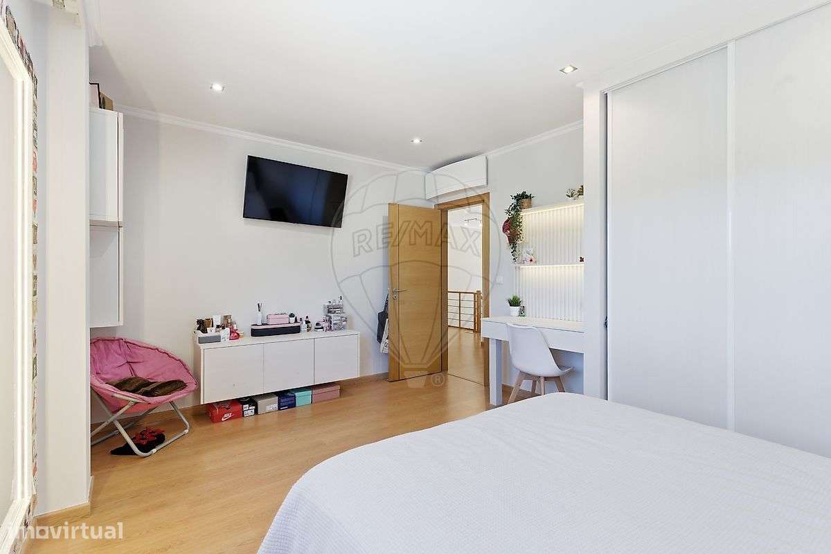 Moradia T4 para venda-33