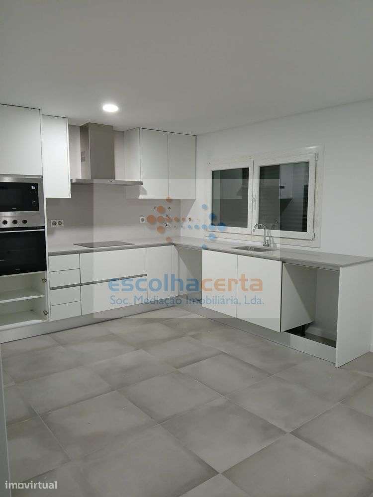 Moradia T3 em construção Fernão Ferro-6