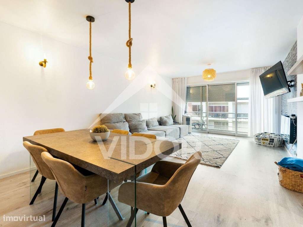 T2 com 130 m² | 105 m² de Área Privativa + Garagem e Arrumos-0