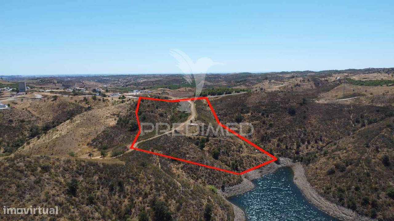 Terreno rústico com 2,4ha na barragem do Beliche - Grande imagem: 4/27