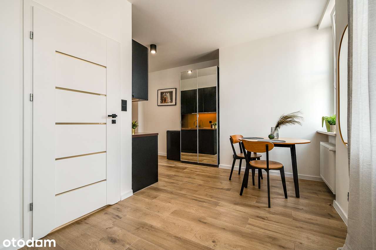 Nowoczesna Kawalerka z CO Miejskim w Centrum Zabrza - Pl.Wolności. - Pełny obrazek: 4/10