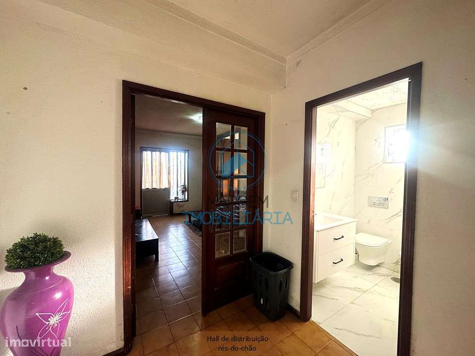 Moradia bifamiliar T4+T1 – terreno, poço, garagem – Anta - Grande imagem: 5/45