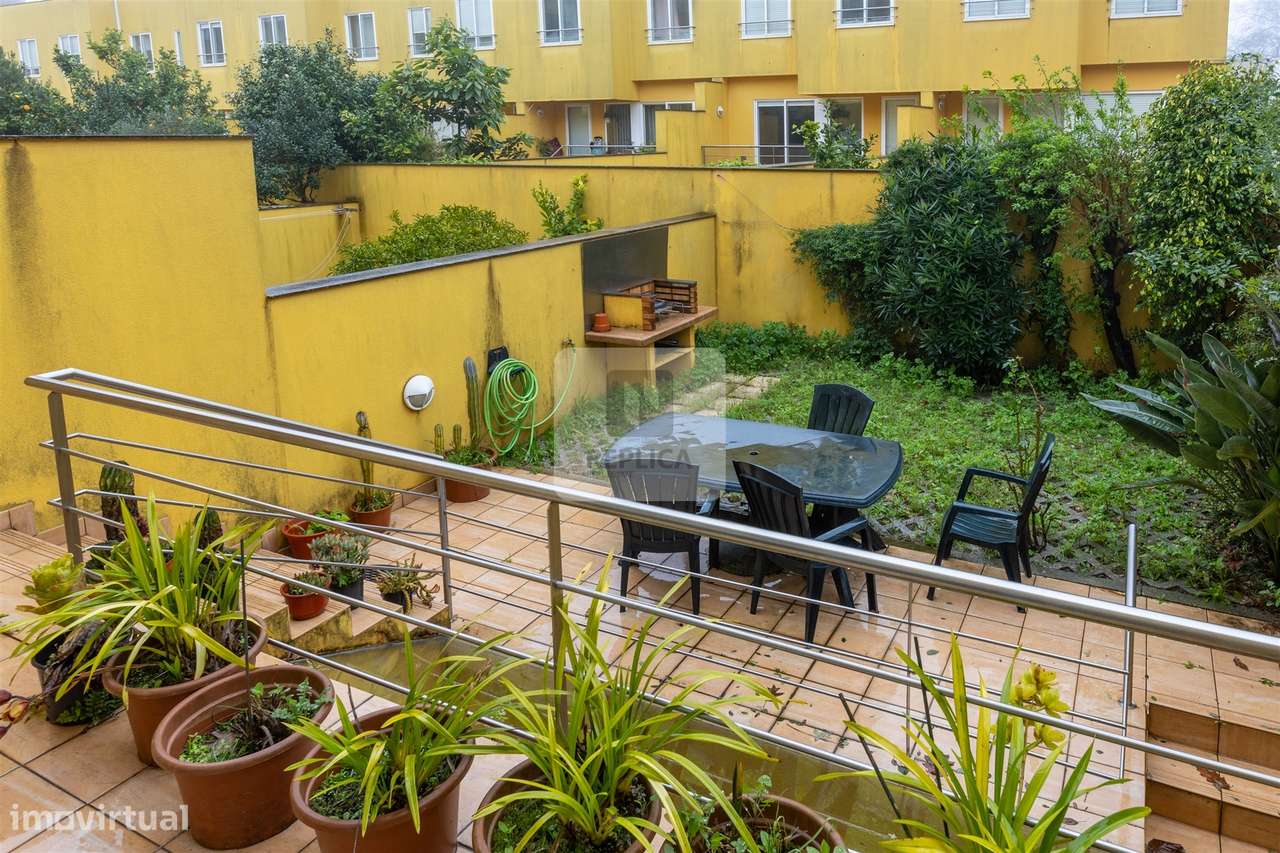 Moradia T5 com jardim e garagem | Senhora da Hora, Matosinhos-10