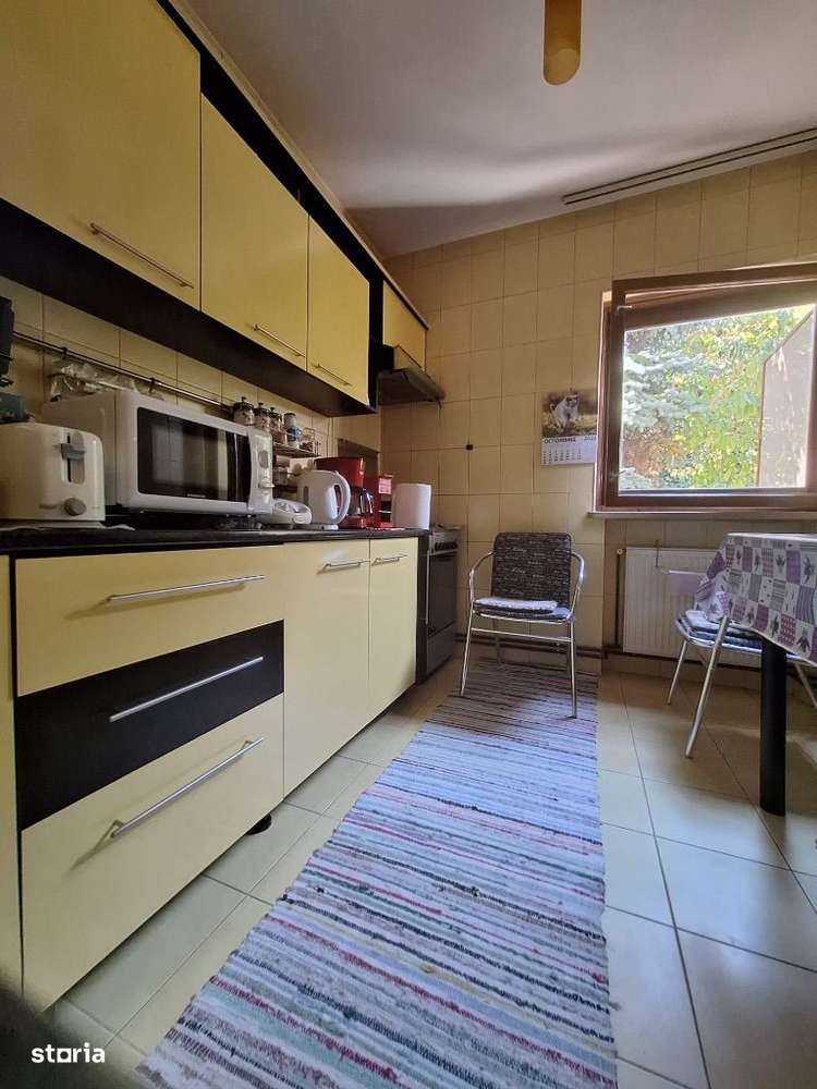 Campina - ultracentral - casa foarte frumoasa - 330000 Euro - Imagine principală: 5/14