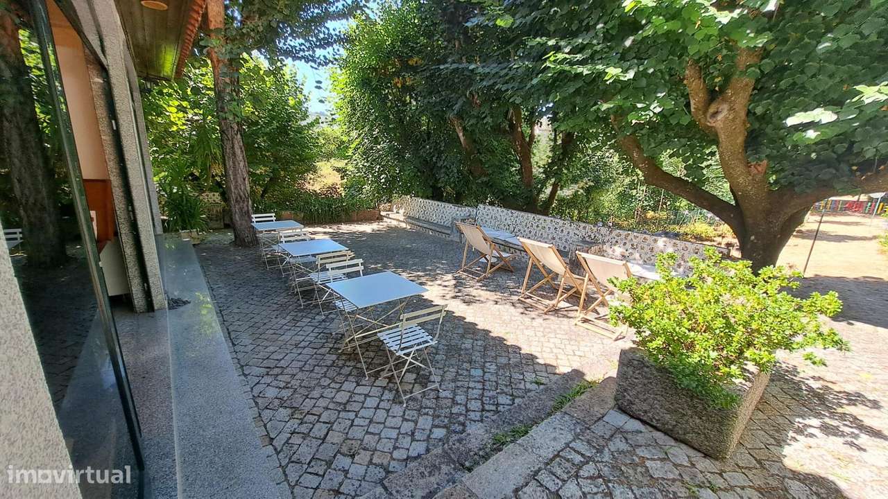 QUIOSQUE COM ESPLANADA TIPICA-18