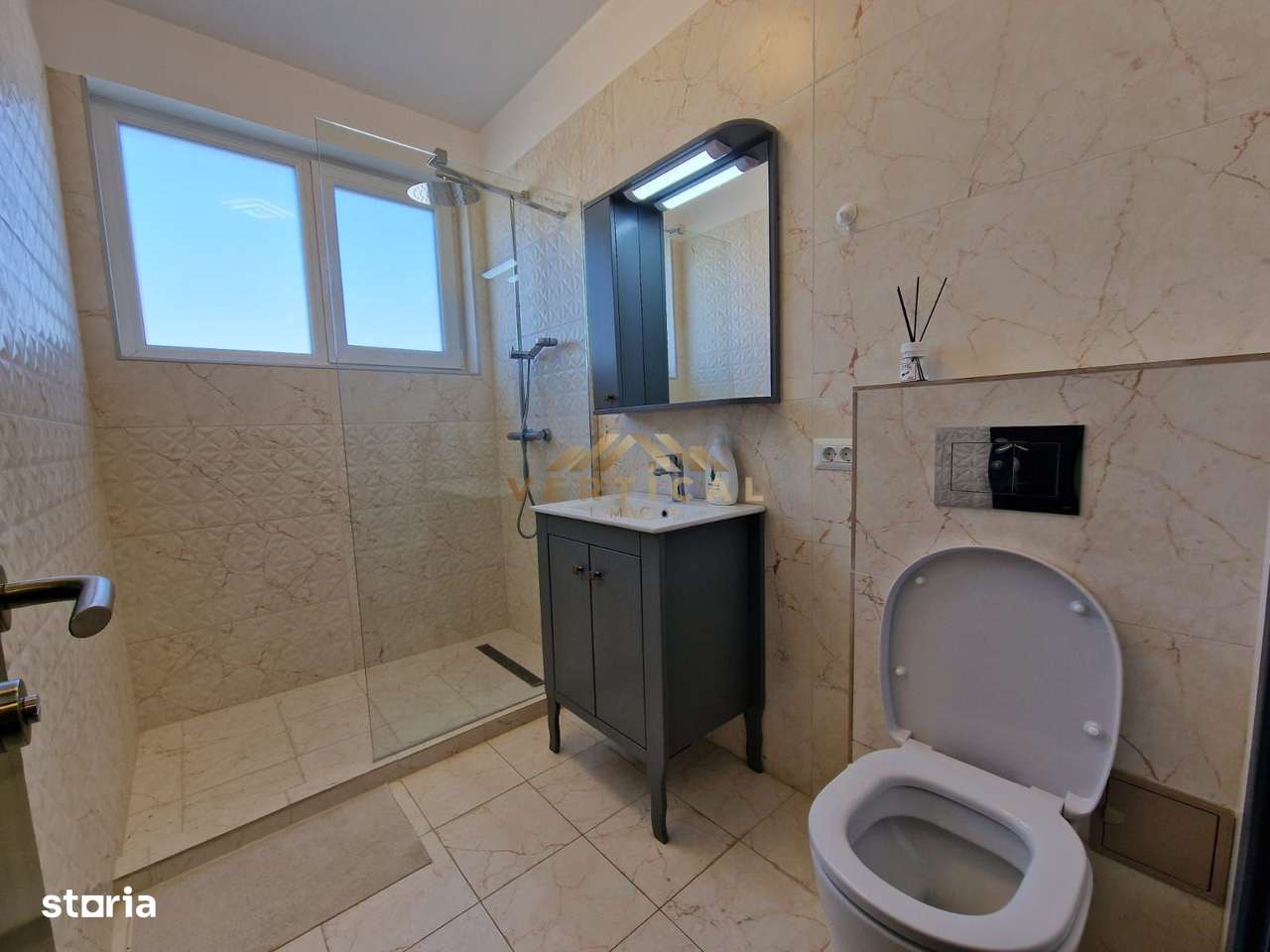 Casa Verde / 6kw / 3 Camere / 2 Bai / Berceni - Imagine principală: 3/8