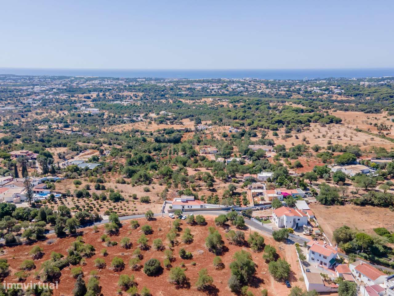 Moradia T3, Nova e Exclusiva: Campo, Mar e Piscina em Albufeira-35