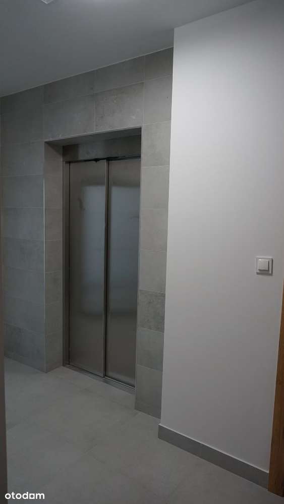 Mieszkanie z widokiem na las, balkonem i tarasem-6